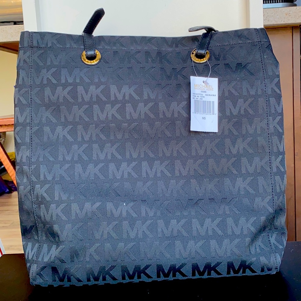 Michael Kors Signature Black Tote